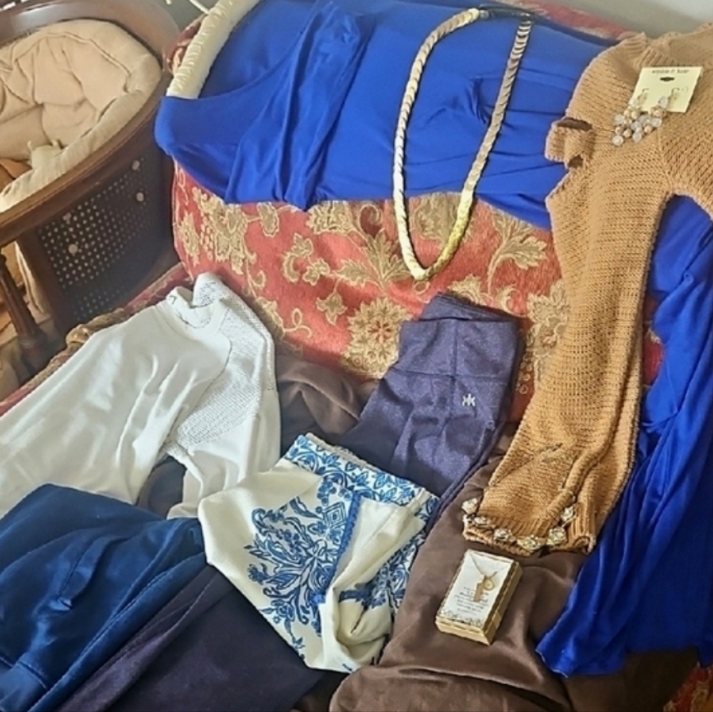 Huge Blue BROWN GOLD WHITE Clothing Mostly Medium CLOTHING ONLY SALE